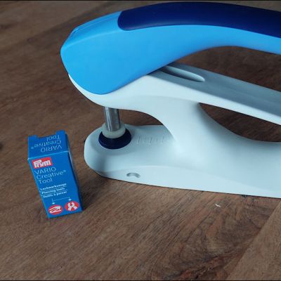 Anorak drukknopen bevestigen met de vario creative&nbsp;tool